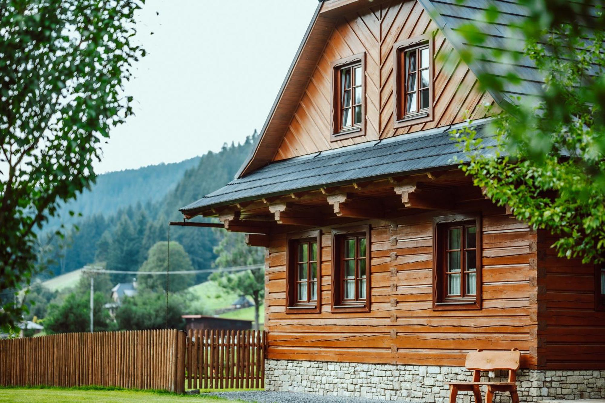 Velké Karlovice Valassky Dvur מראה חיצוני תמונה